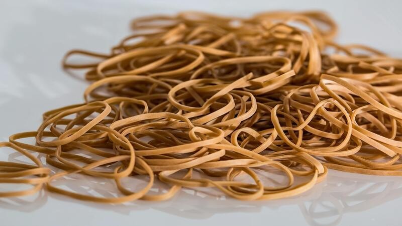 Flexible rubber material having sturdy mechanical properties