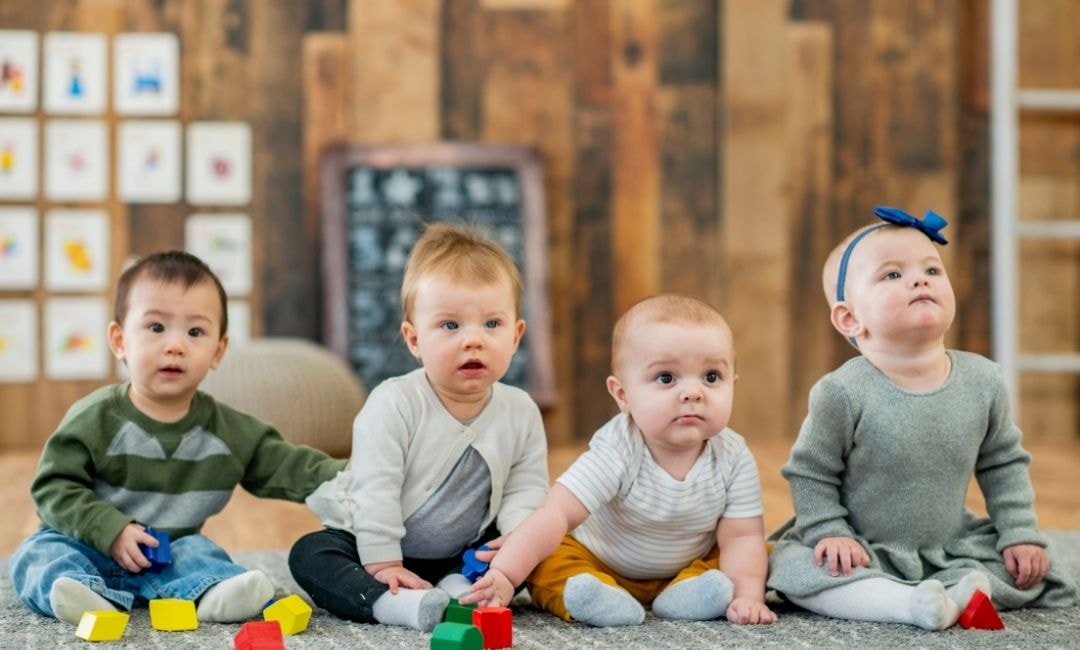 what-age-should-a-baby-go-to-daycare-guidelines-to-follow