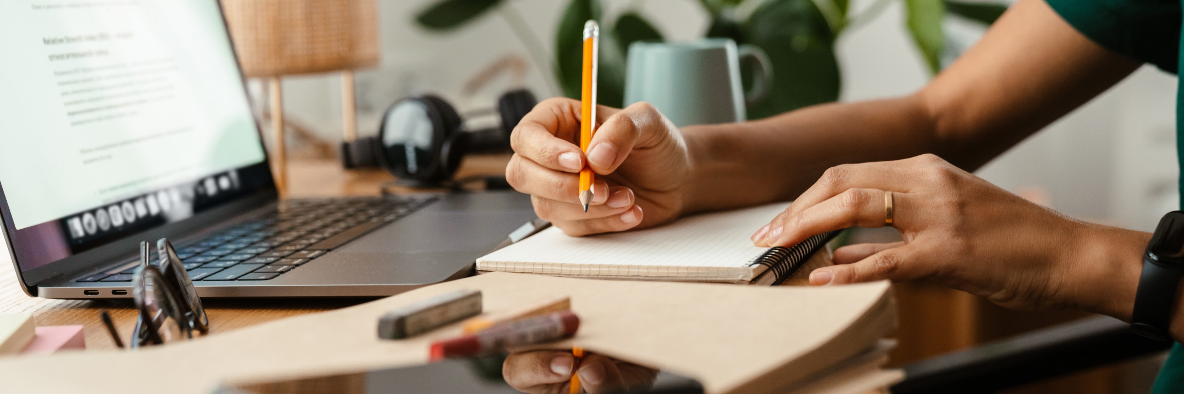 When buying Delta 8 THC products or CBD products, ensure they're compliant at the federal level and state, and that the company can produce a high-quality, trustworthy product.