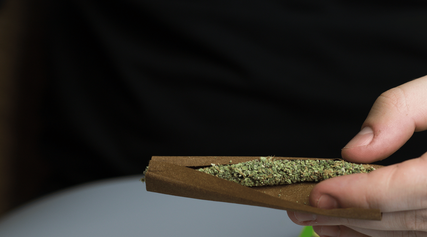 image showcasing cigarette blunt wrap