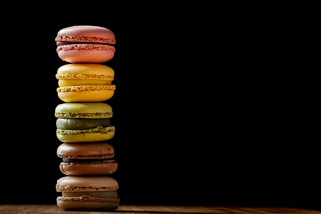 macarons, macaron, dessert