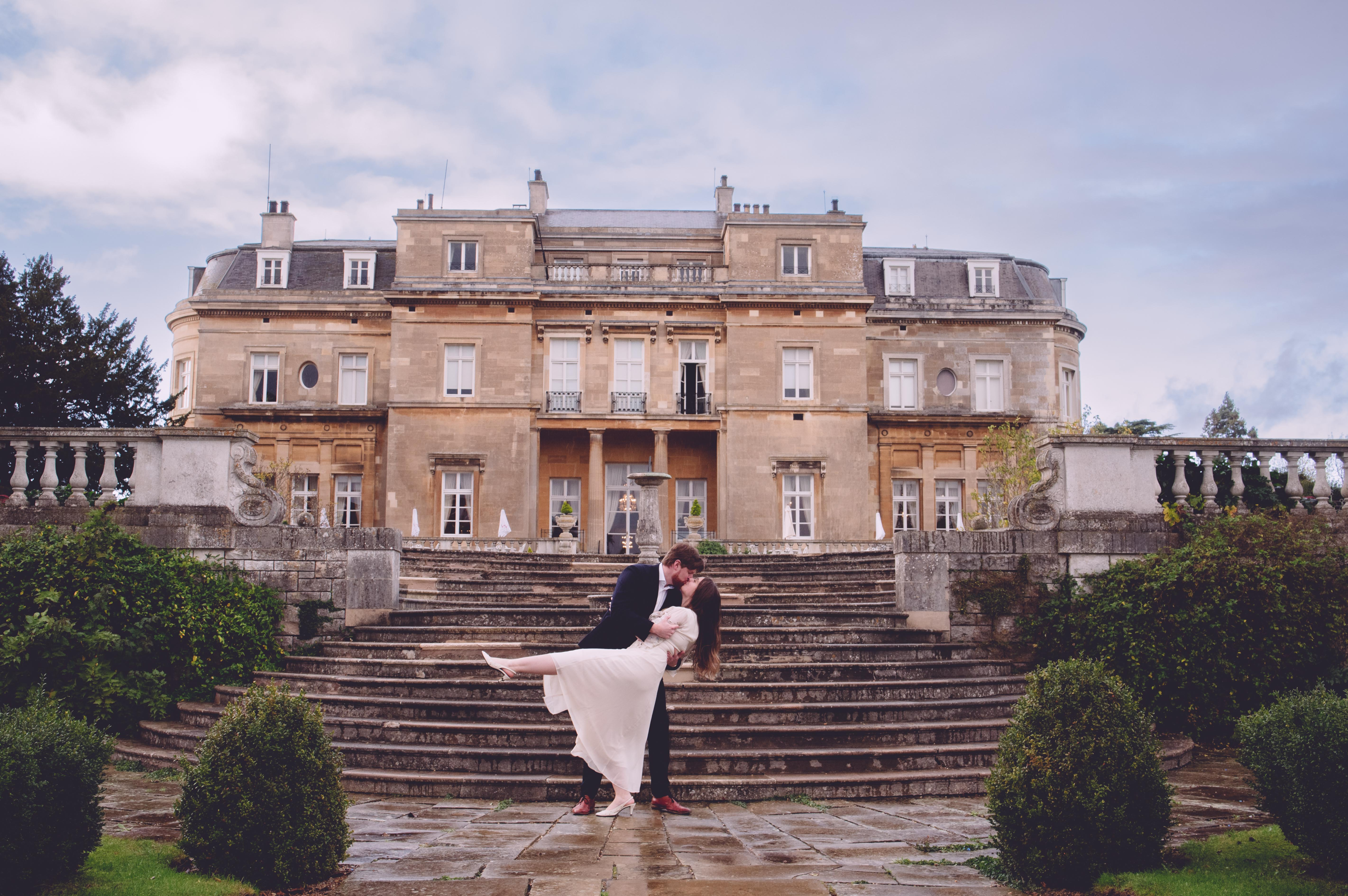 Luton Hoo Hotel Wedding by photograoher S Howard Photography Ltd 