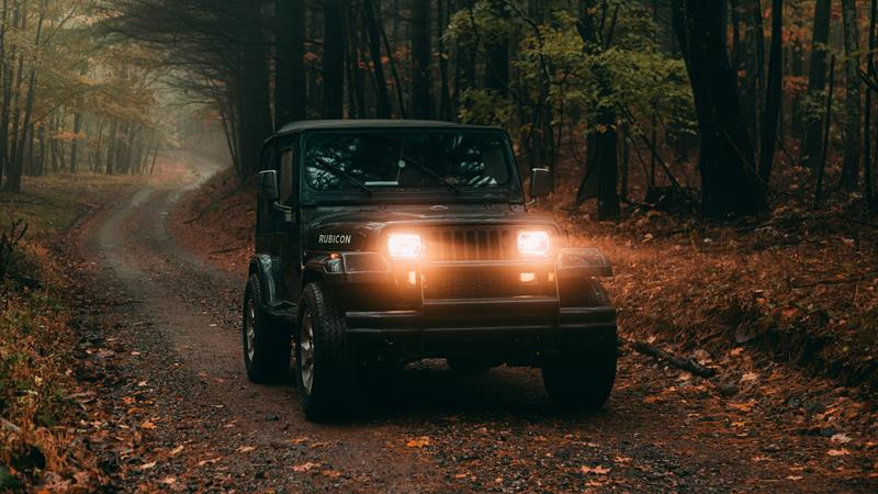 Jeep with yellow headlights