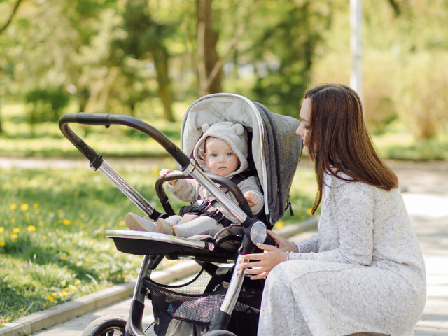 Infant car seat and stroller combo for parents