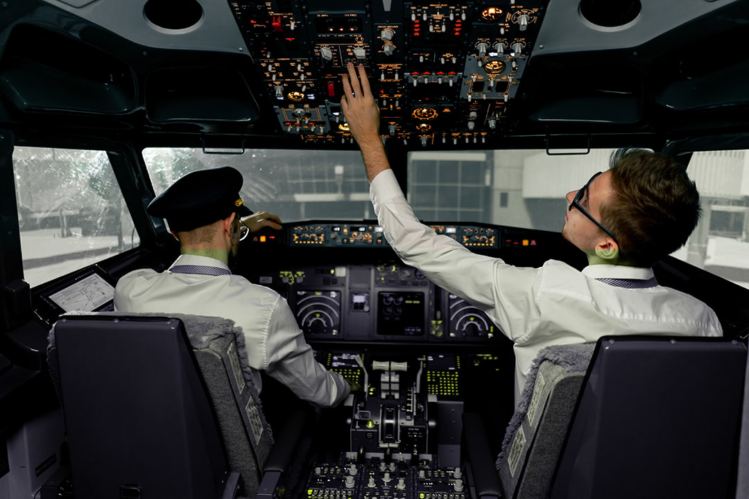 airline pilot license requirements