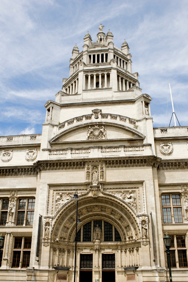 the Victoria and Albert Museum facade