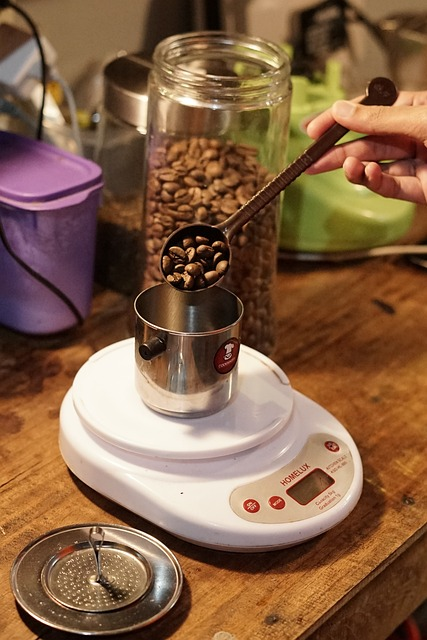 An image of a precision coffee scale and timer, the best way to make coffee at home