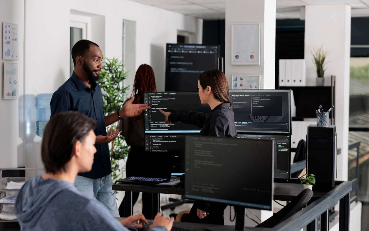 AI and ML students learn basic coding and discuss best practices