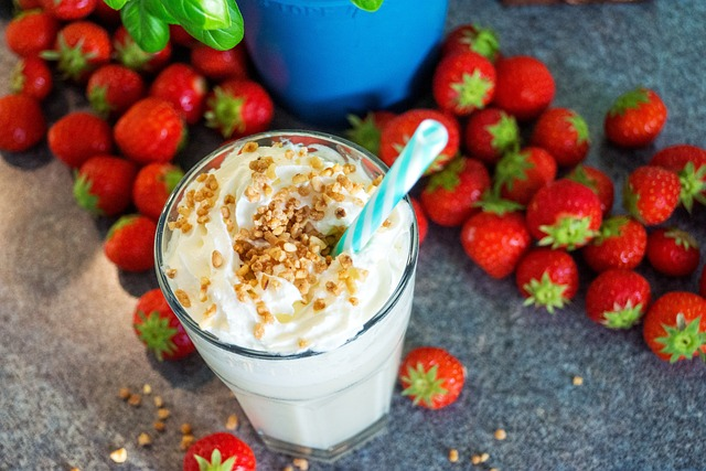 protein shake, strawberry