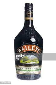 393 Baileys Irish Cream Photos and Premium High Res Pictures - Getty Images