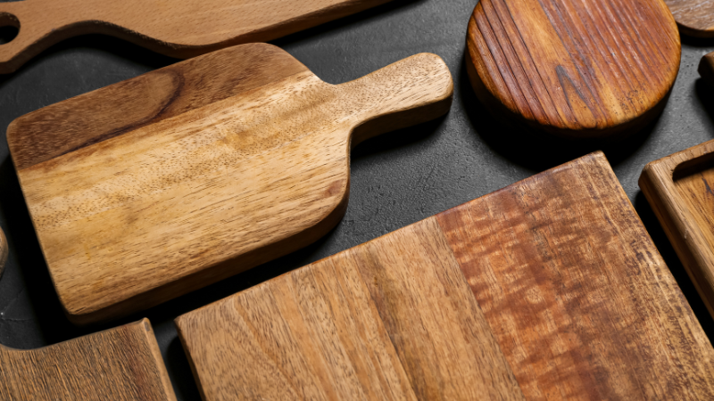 different cutting boards with rubber feet