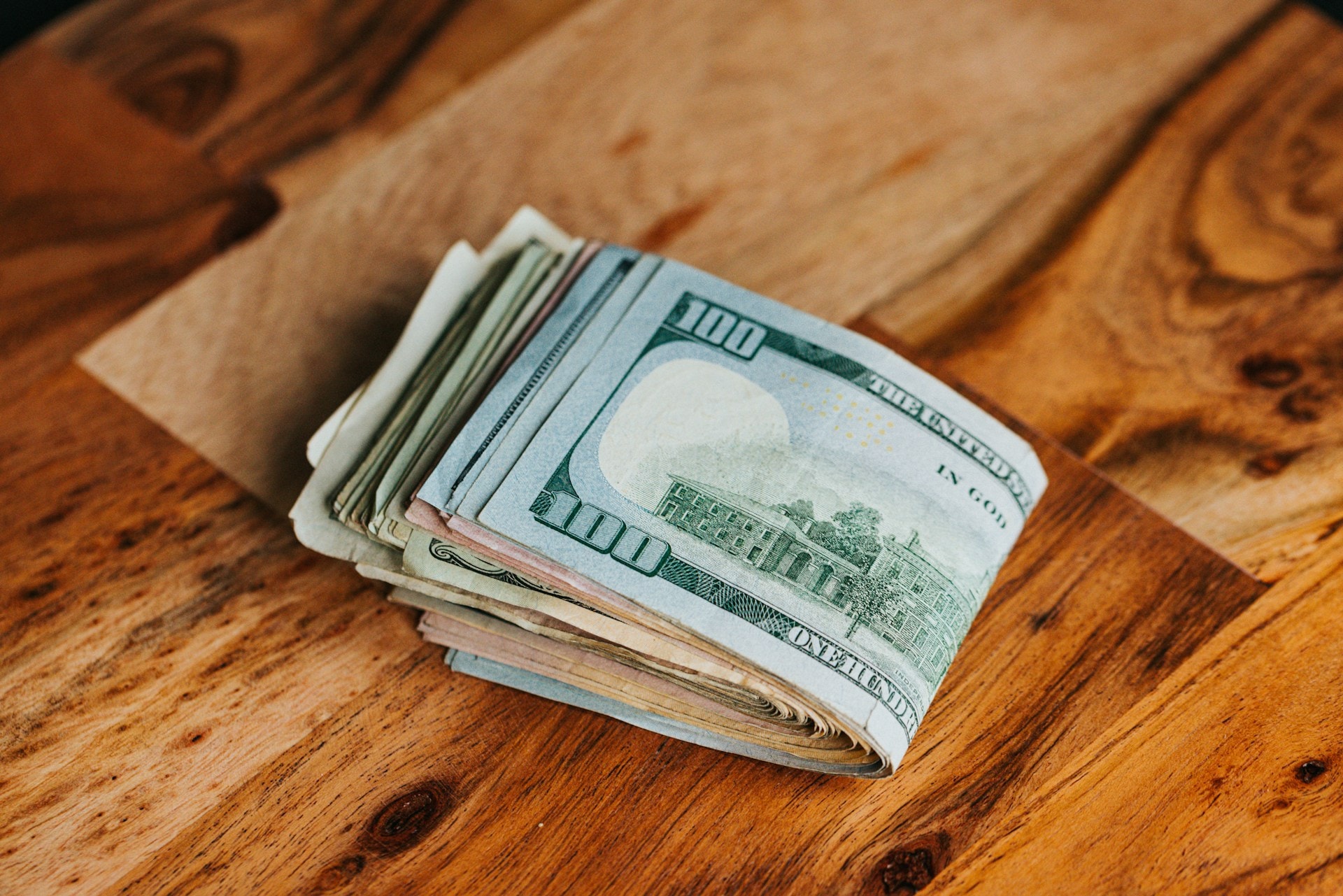 The Average Cost of a House in USD Varies Based on Multiple Factors