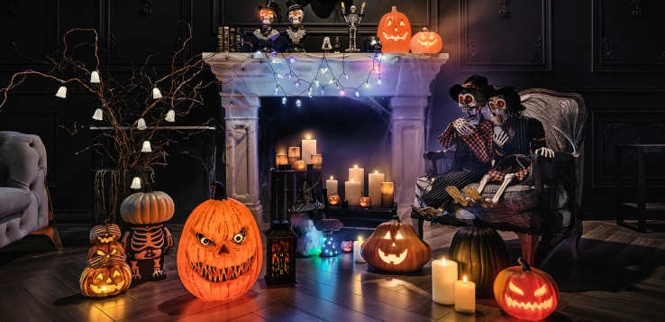 Halloween Decorations and Inflatables (rona.ca)