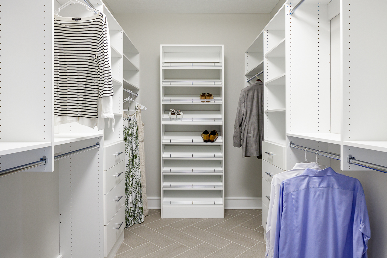 dressing room bathroom layout connects the bathroom directly to a dressing room