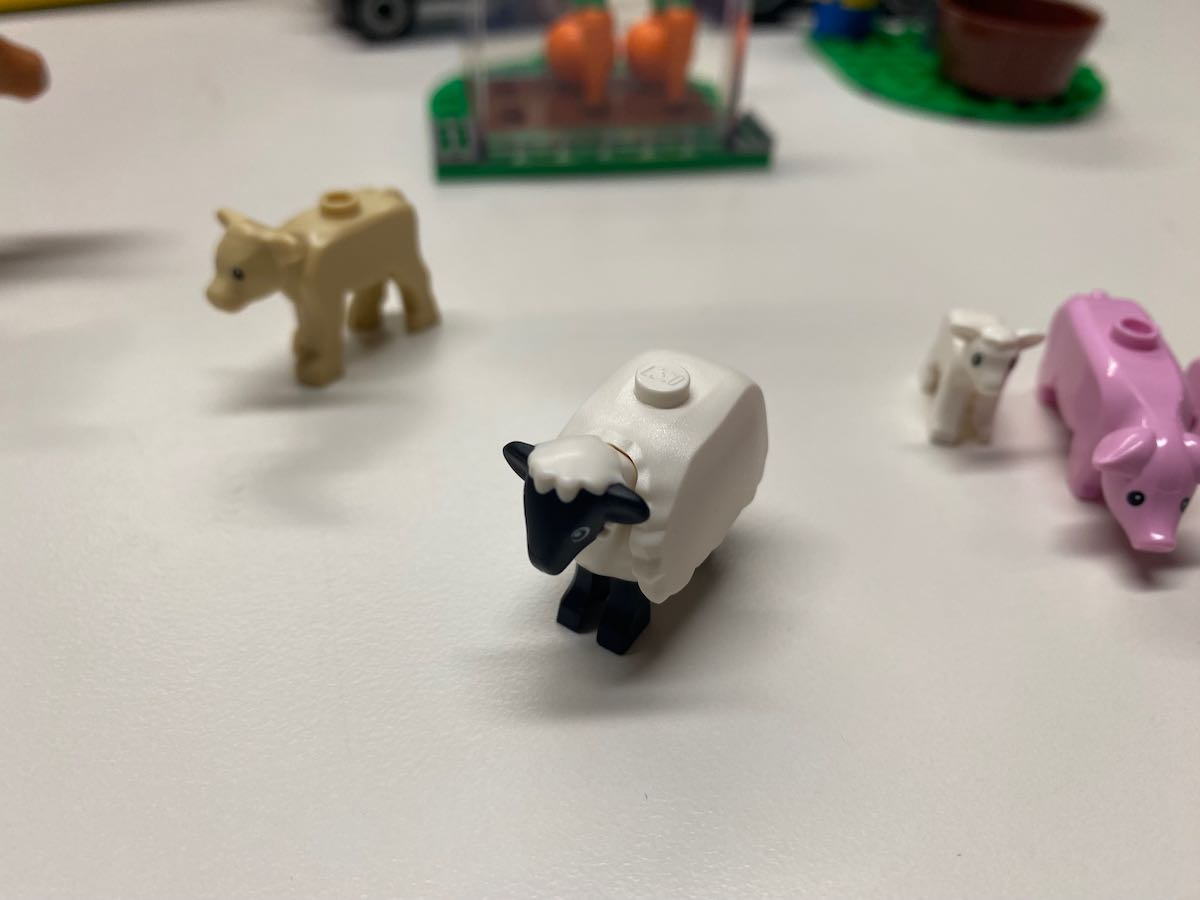 Some of the new LEGO animals 