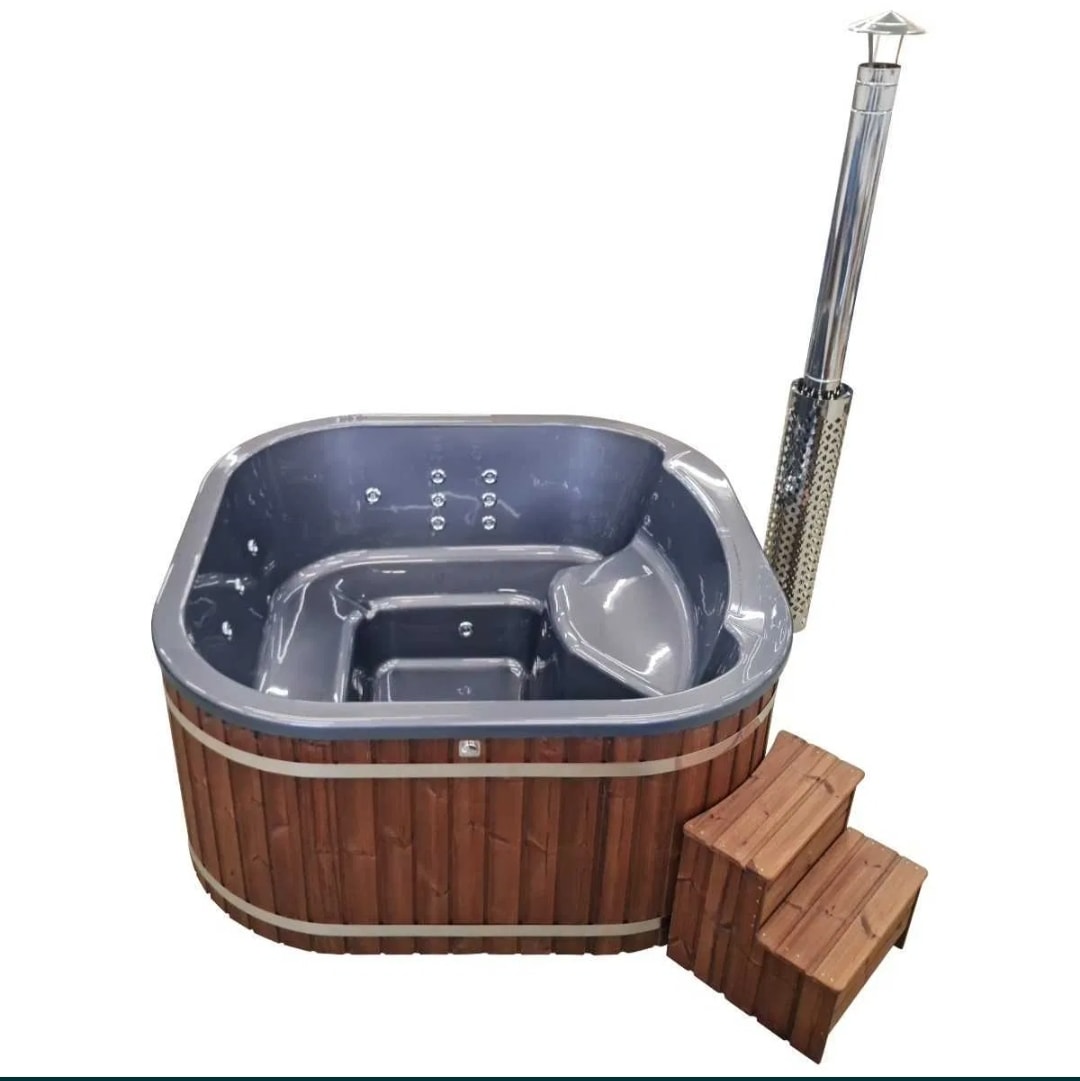 Na zdjęciu balia ogrodowa z wkładem.