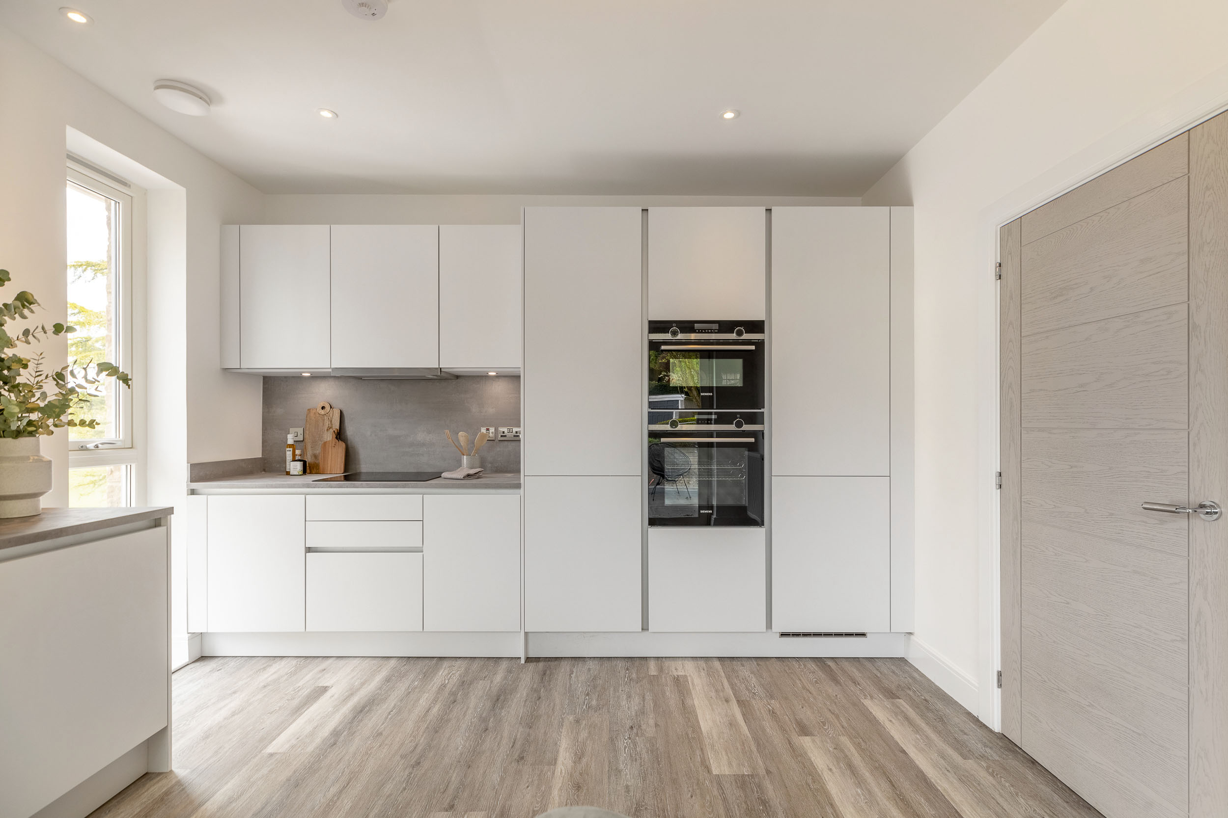 homes for sale with contemporary kitchen in Bearsden Glasgow 
