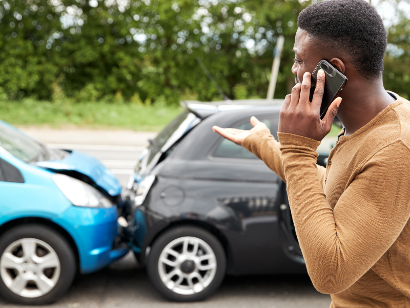 An image showing a person contacting a lawyer after a cat accident in Alabama.