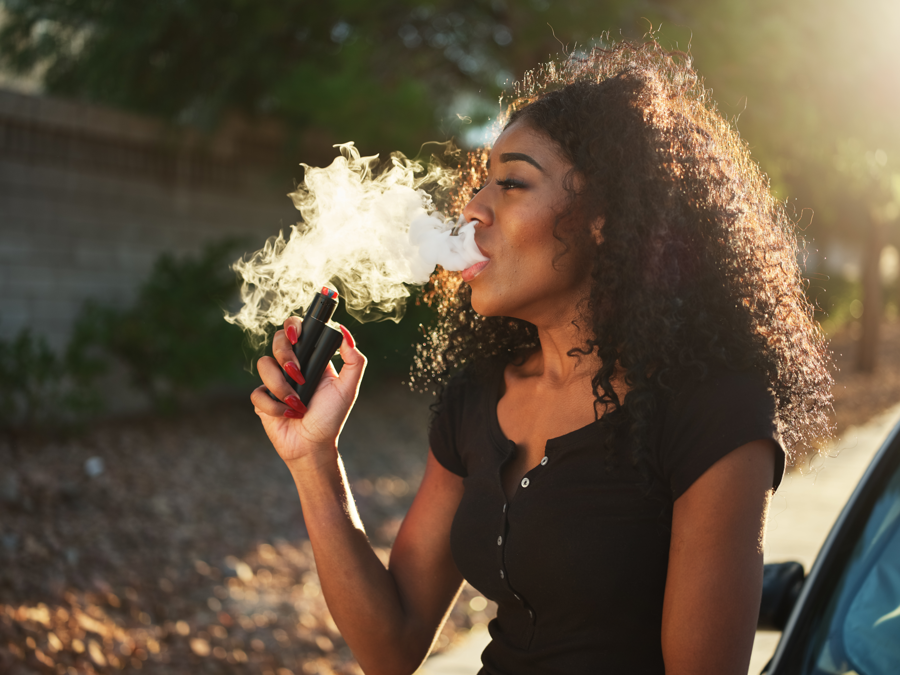 The age of the vape pen has made it easy for people to consume THC and CBD. Vaping delta products and oil has grown in popularity.