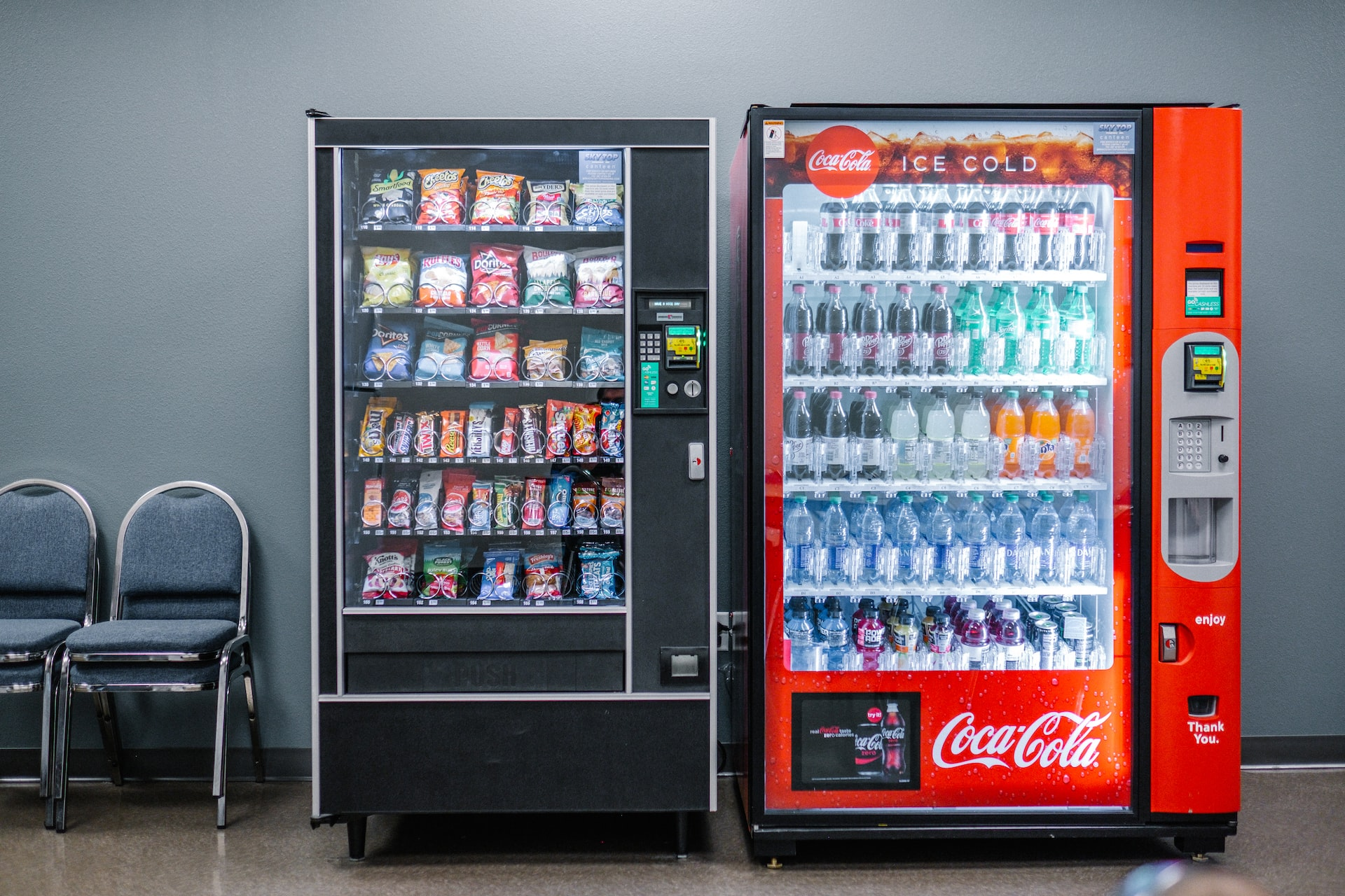 Food and beverage vending machine business