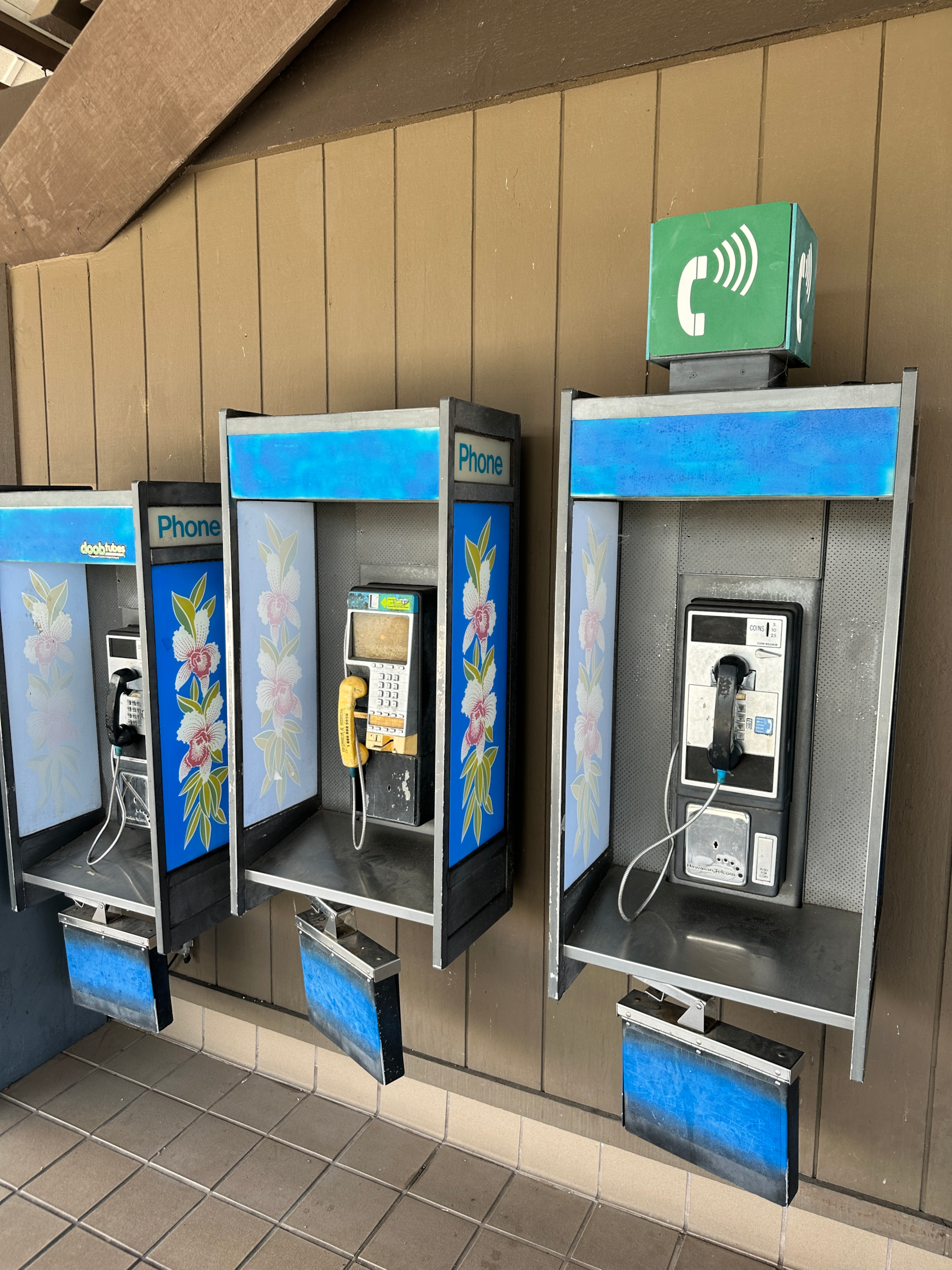 Pay phones near baggage claim