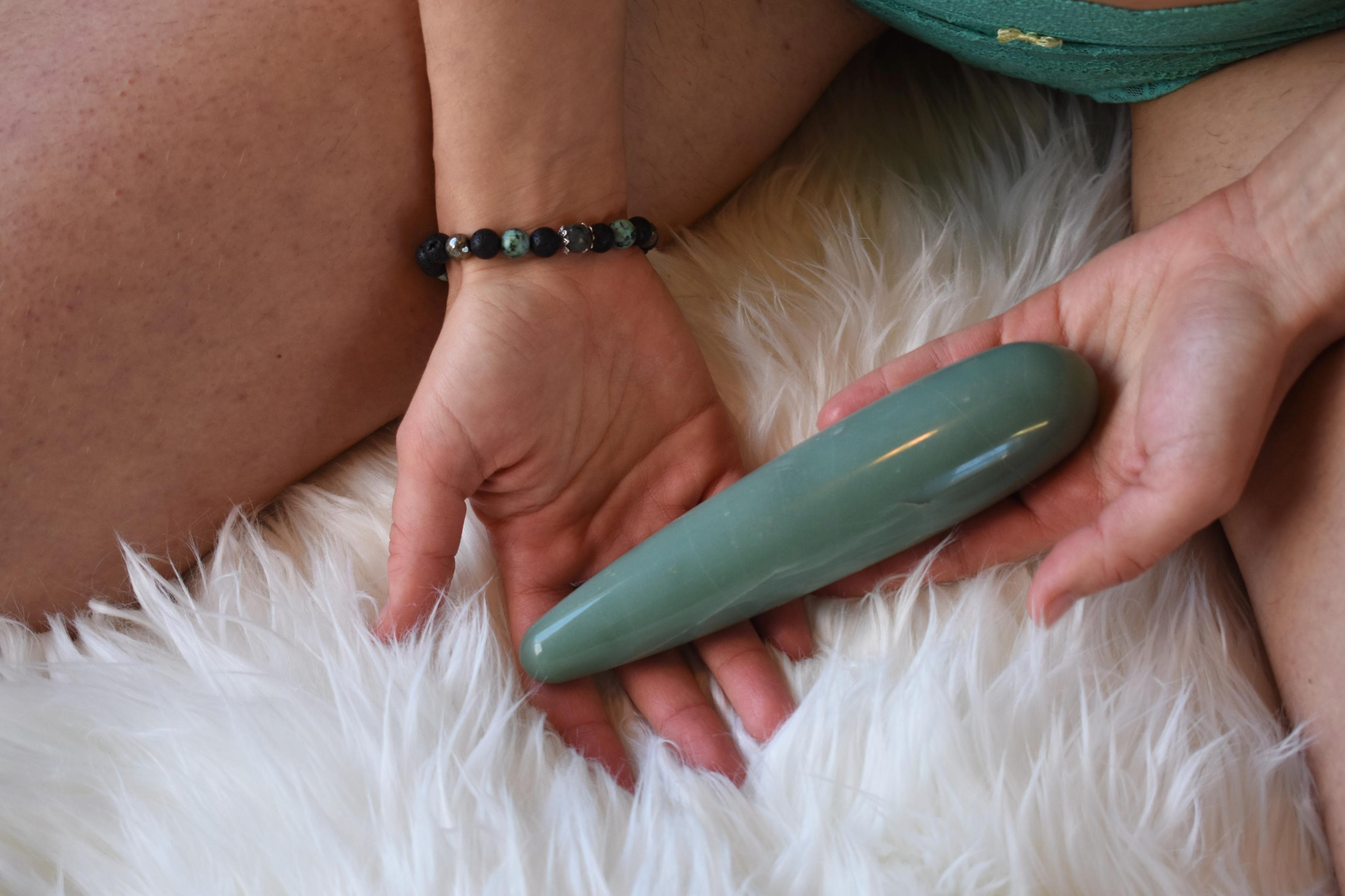 Classic crystal wand for perineal massage