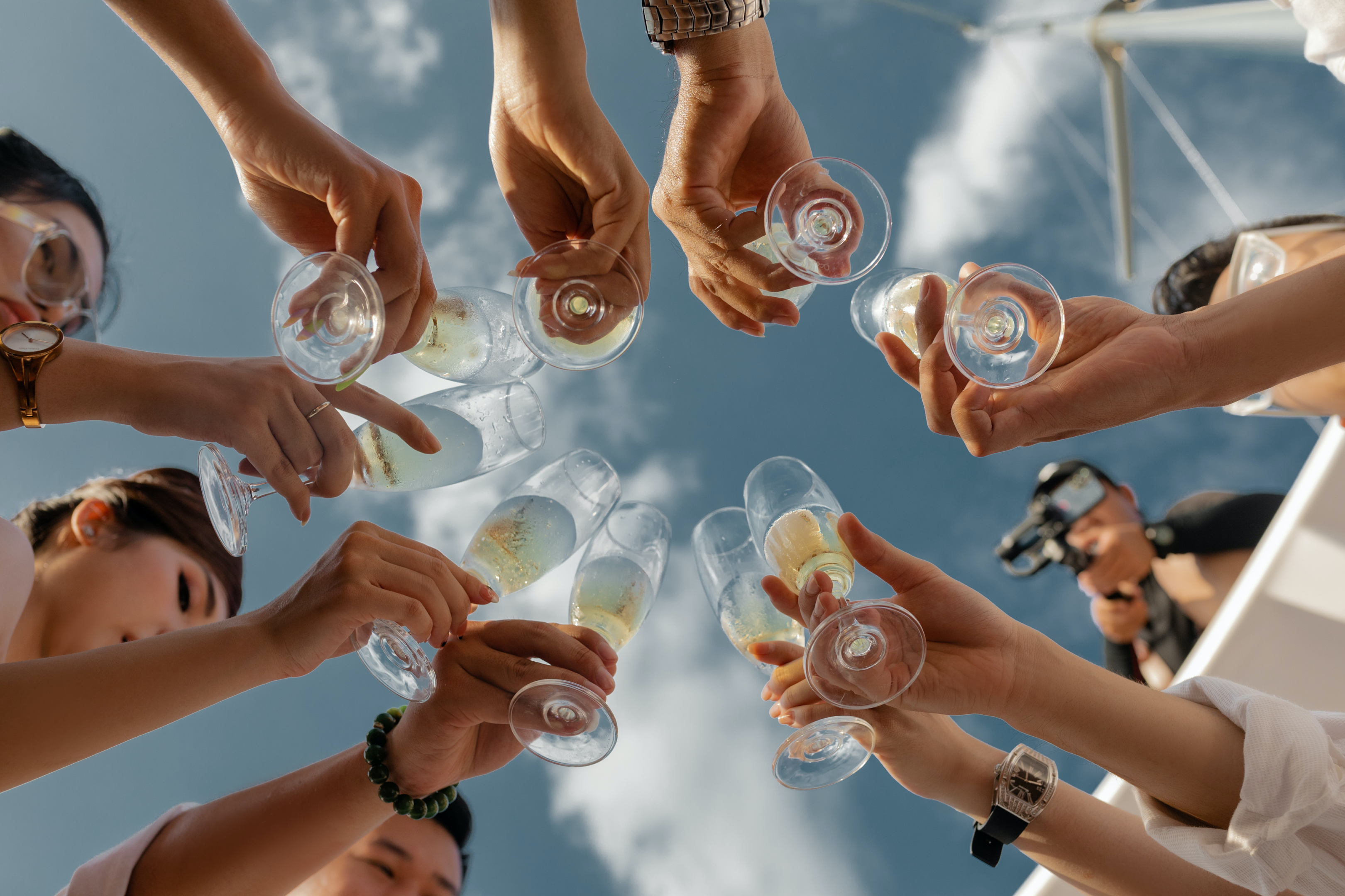 18a8c5e8 50d7 433b a305 a5c3471ac9f7 champagne, alcohol