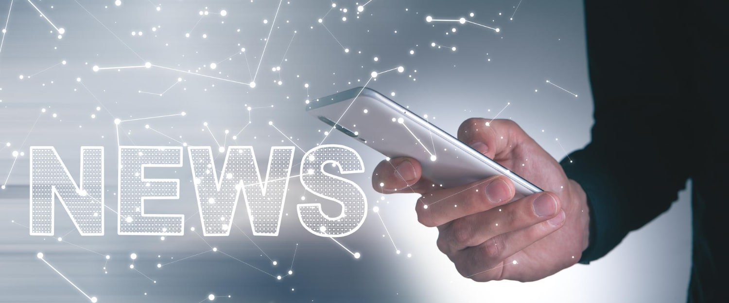 Photo the phone displays the news inscription