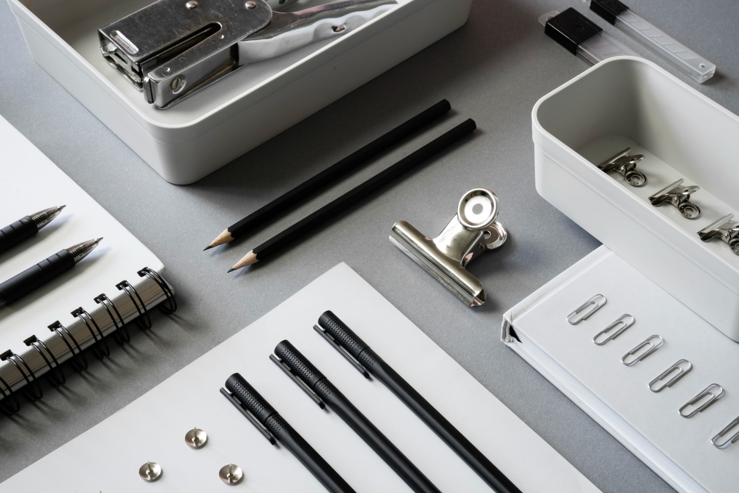 researching the office accessories category to start your dropshipping journey