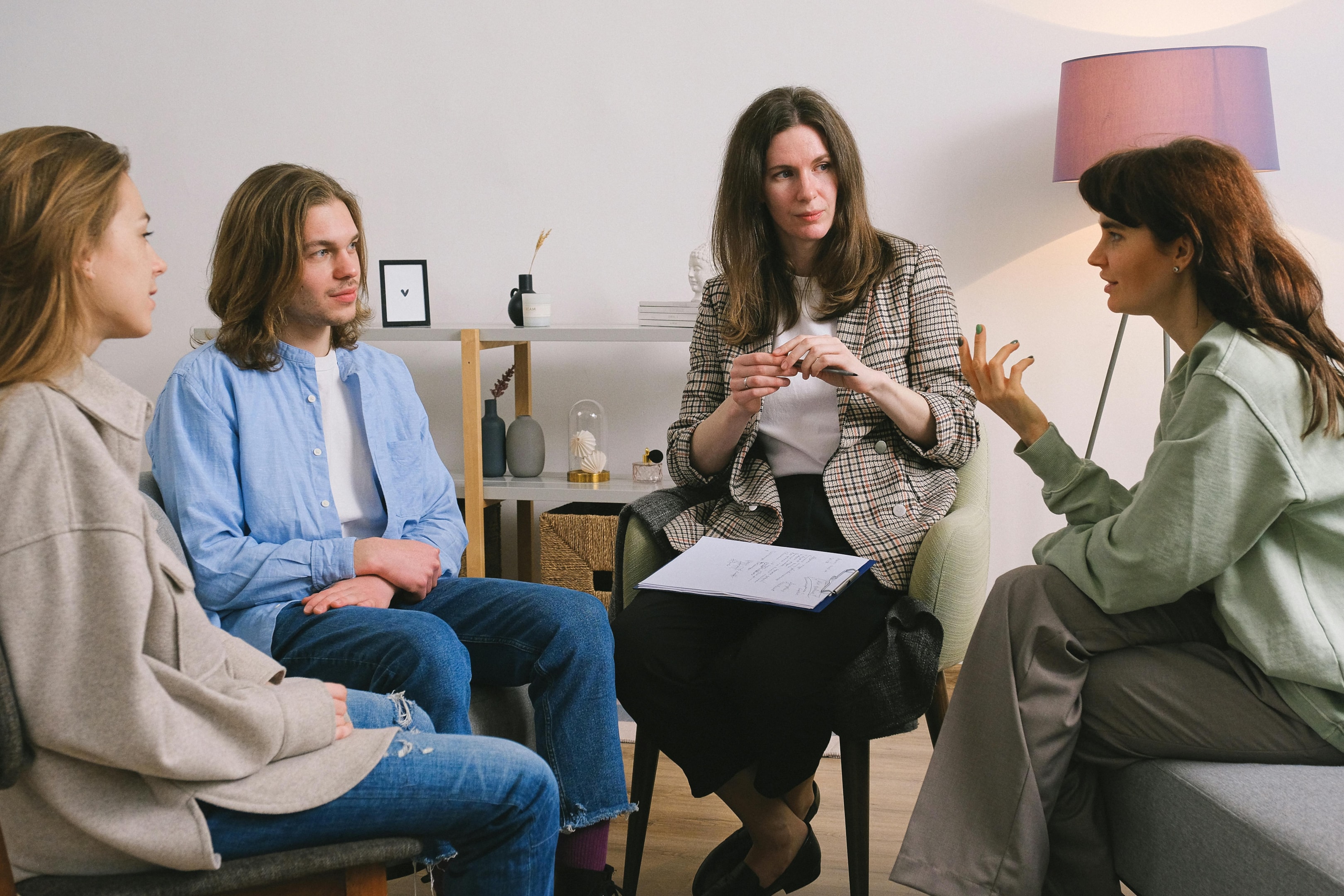 Realtor meets with beneficiaries of a probate property.