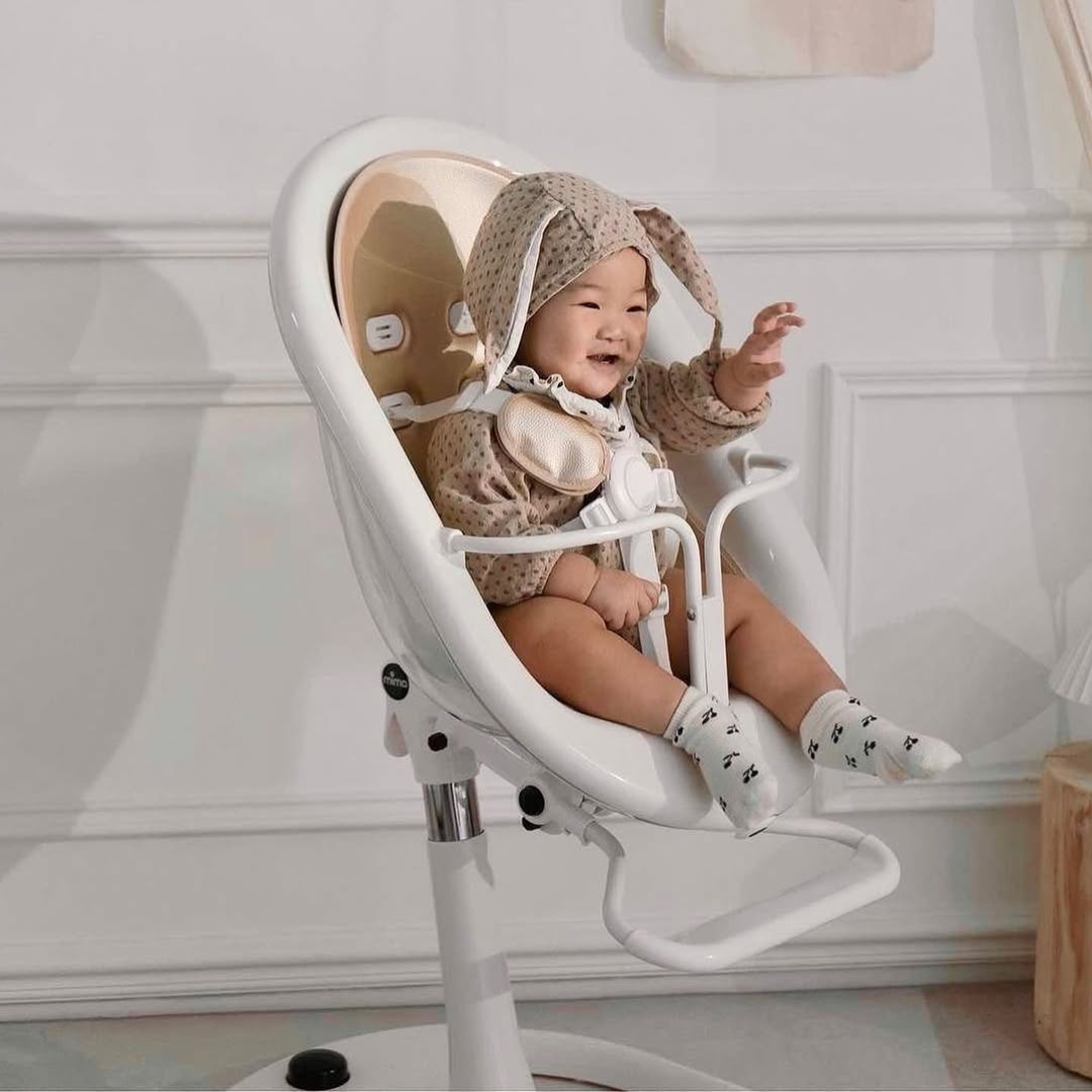 Moon starts as a Newborn Lounger for an All-in-One High Chair Solution