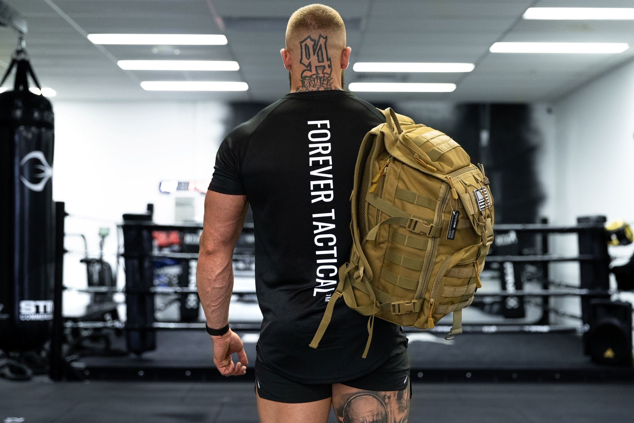 workout backpacks, workout routine, gym accessories, medium sized bag, nylon bags, self locking combination lockers,dedicated shoe compartment, gym wear, water bottle pocket, lightweight bags, overnight bag, packing cubes, separate space, shoe pocket, weight lifting, main compartment, wet towel, locker room