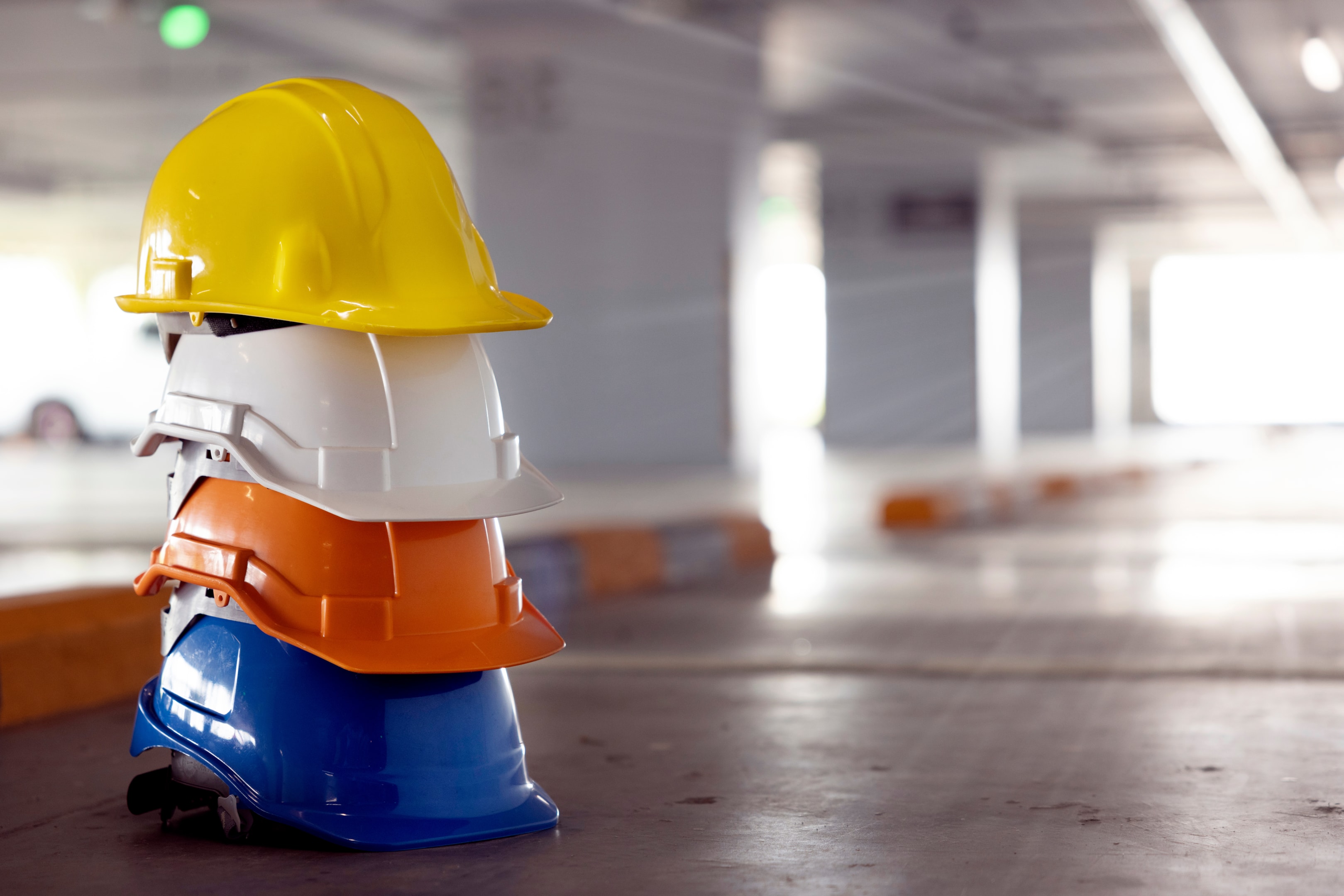 Safety helmets in various working areas - hard hat - training - comply