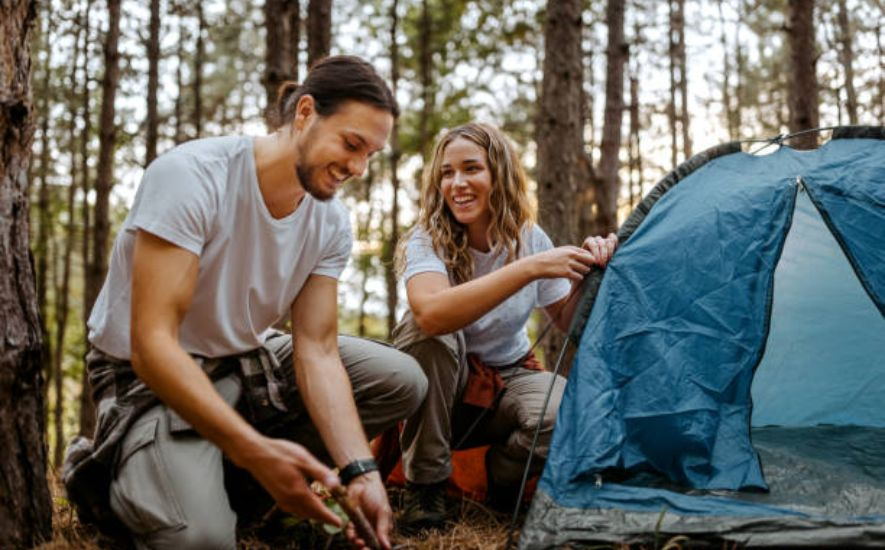 Best Ways to Stay Warm in a Tent