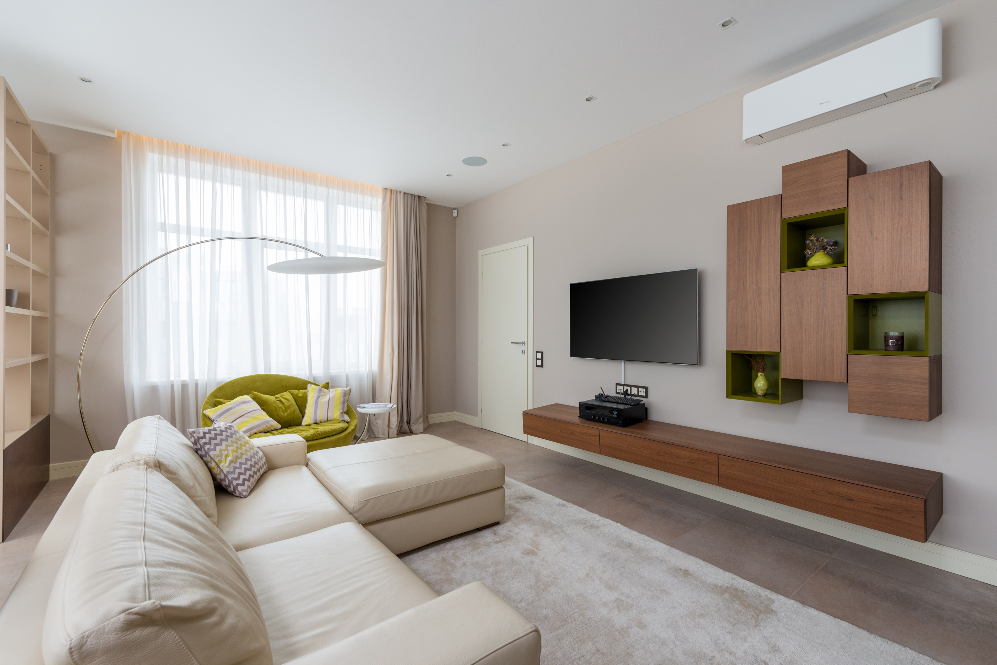 apartment living room ideas vertical