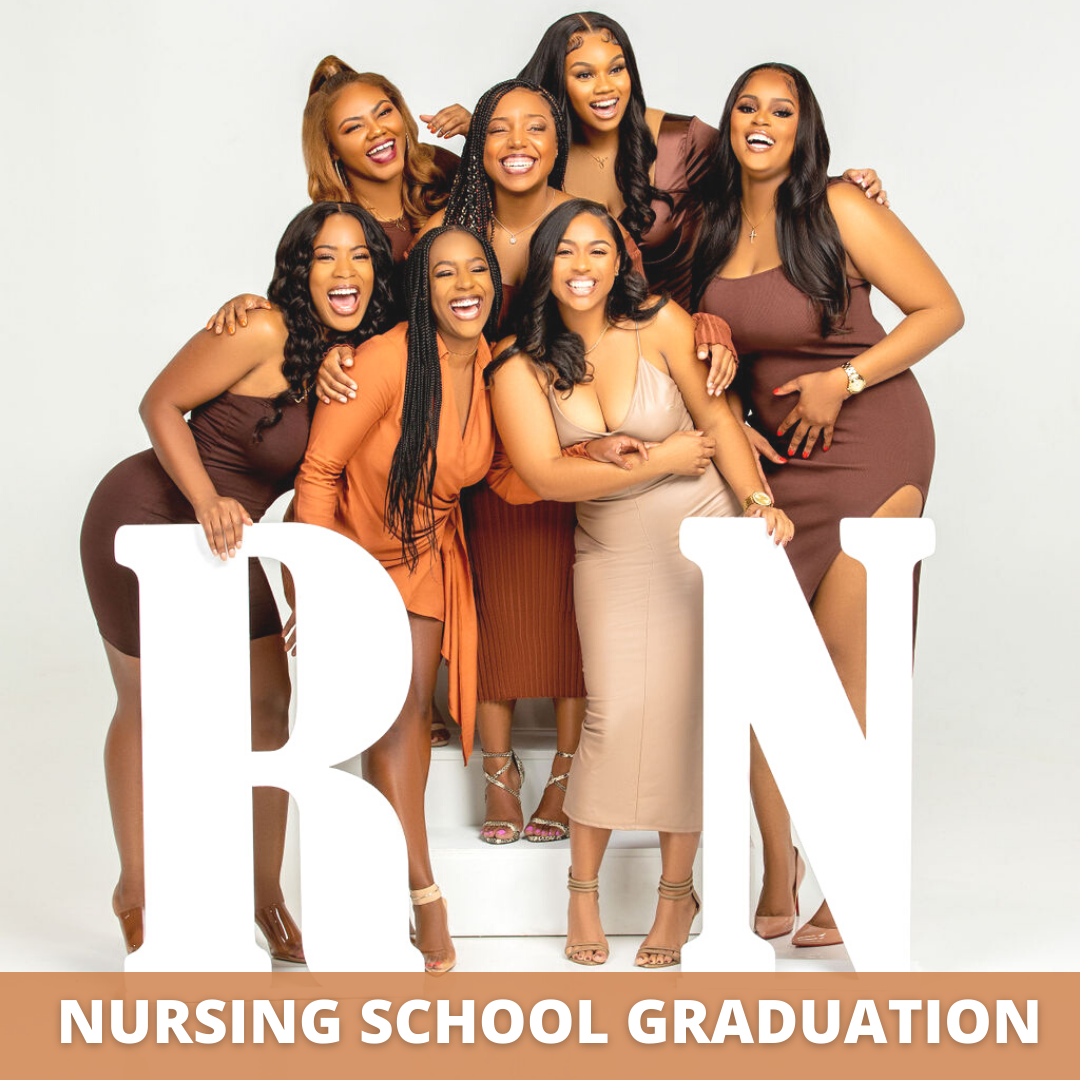 We love these picture ideas for a nursing graduation photoshoot.