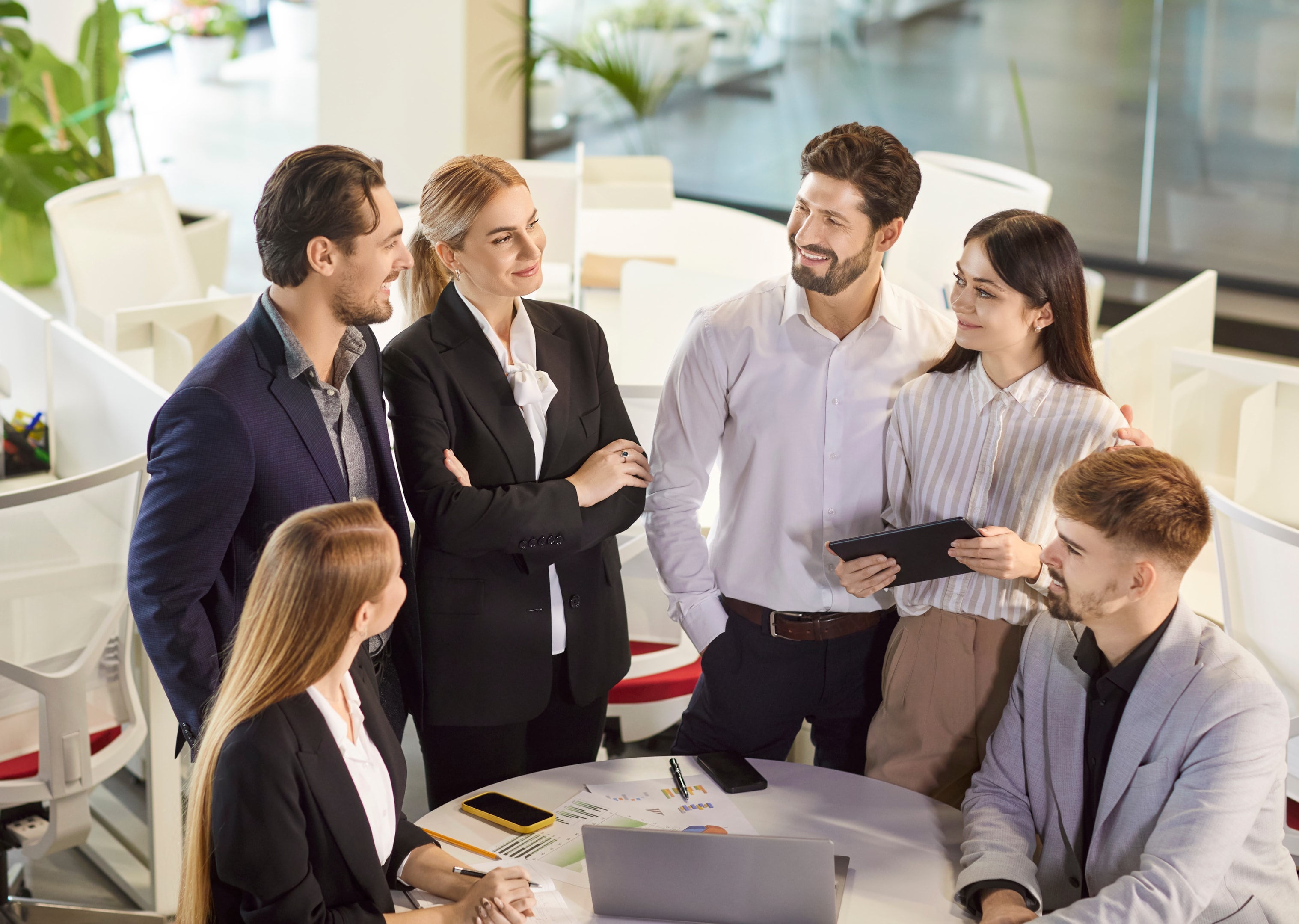 Zespół sprzedażowy a zarządzanie danymi klientów.