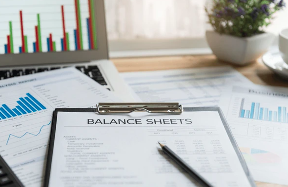 Monthly Financial Reporting for SMEs - Best Practices Guide 1 what is monthly financial reporting