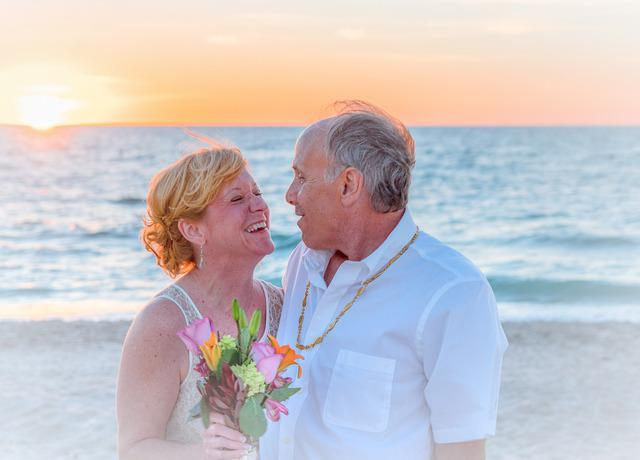 beach wedding, happy couple, sunset