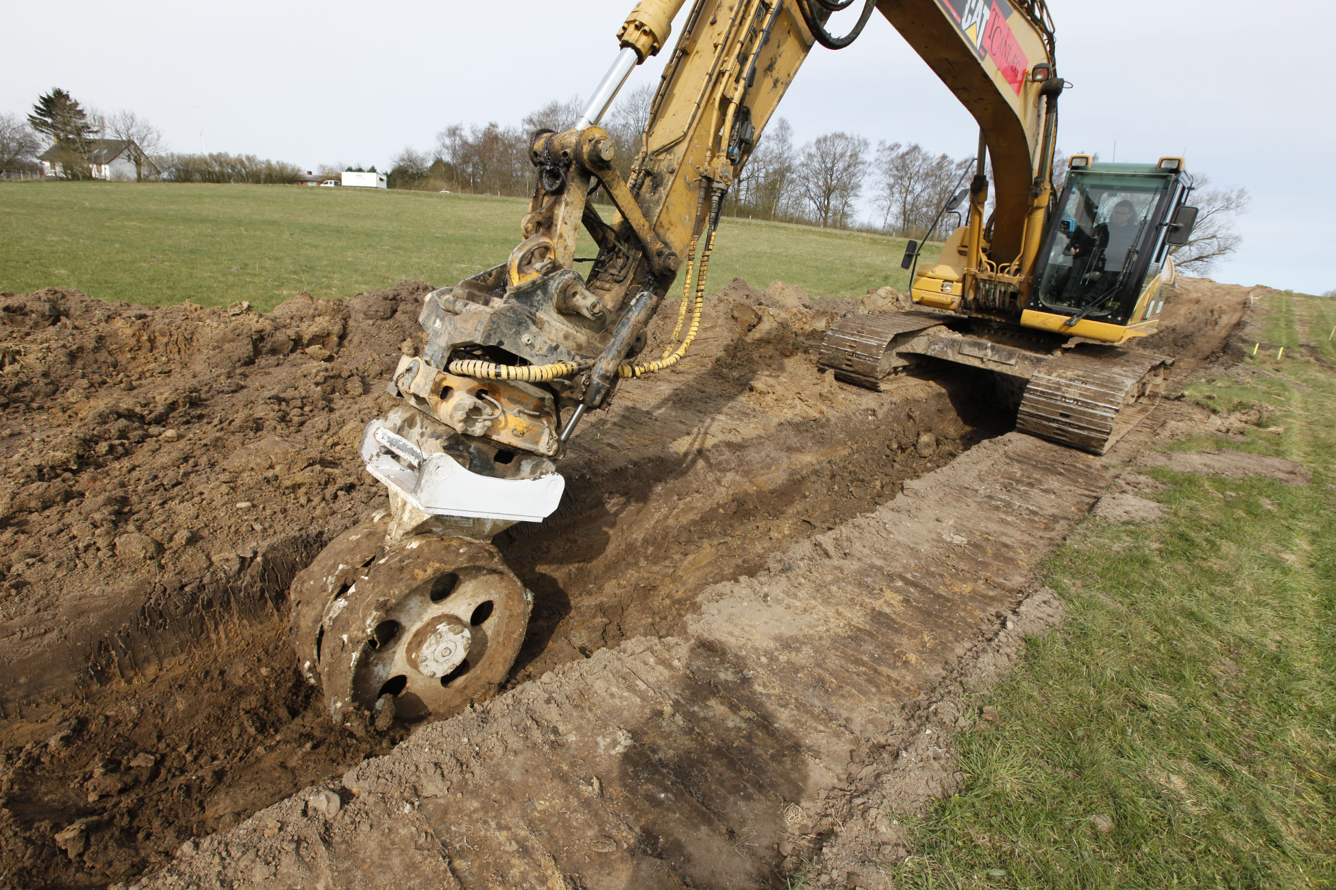 bobcat, kubota, company excavators wheel compaction