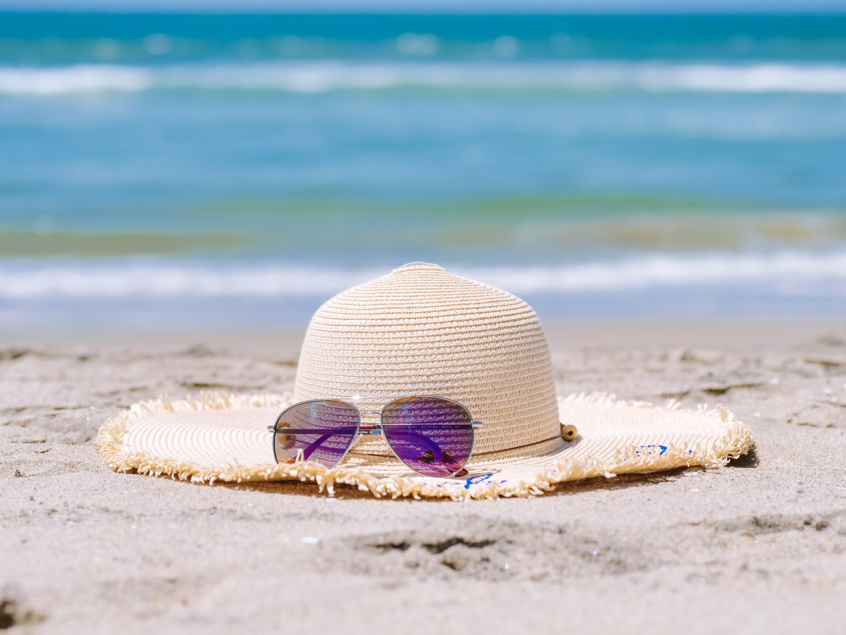 beach essentials, beach must haves, family beach trip packing list