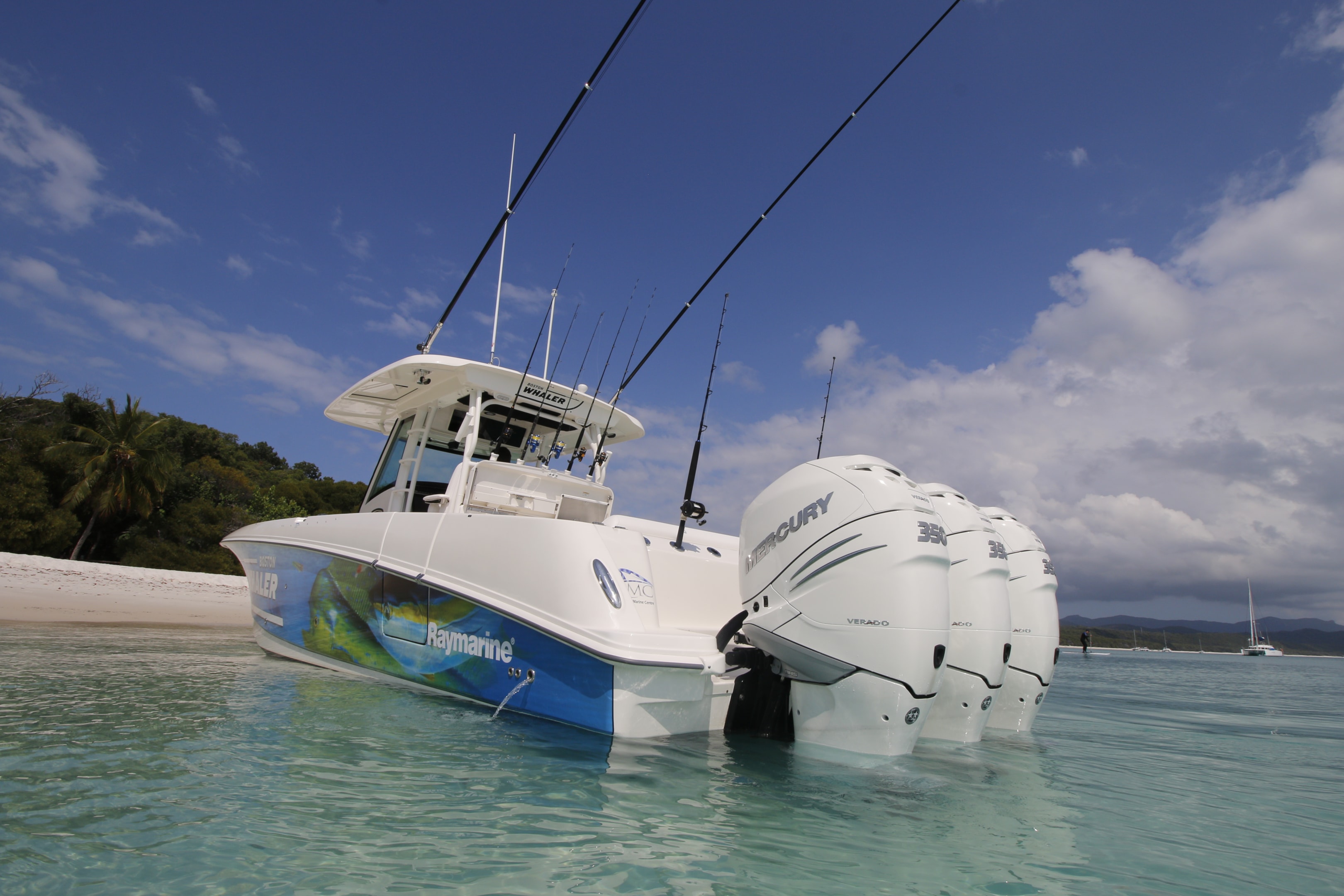 With the 350 Outrage you can easily run six fishing rods for a troll pattern, 7 if you add a shotgun to the optional aluminum outriggers