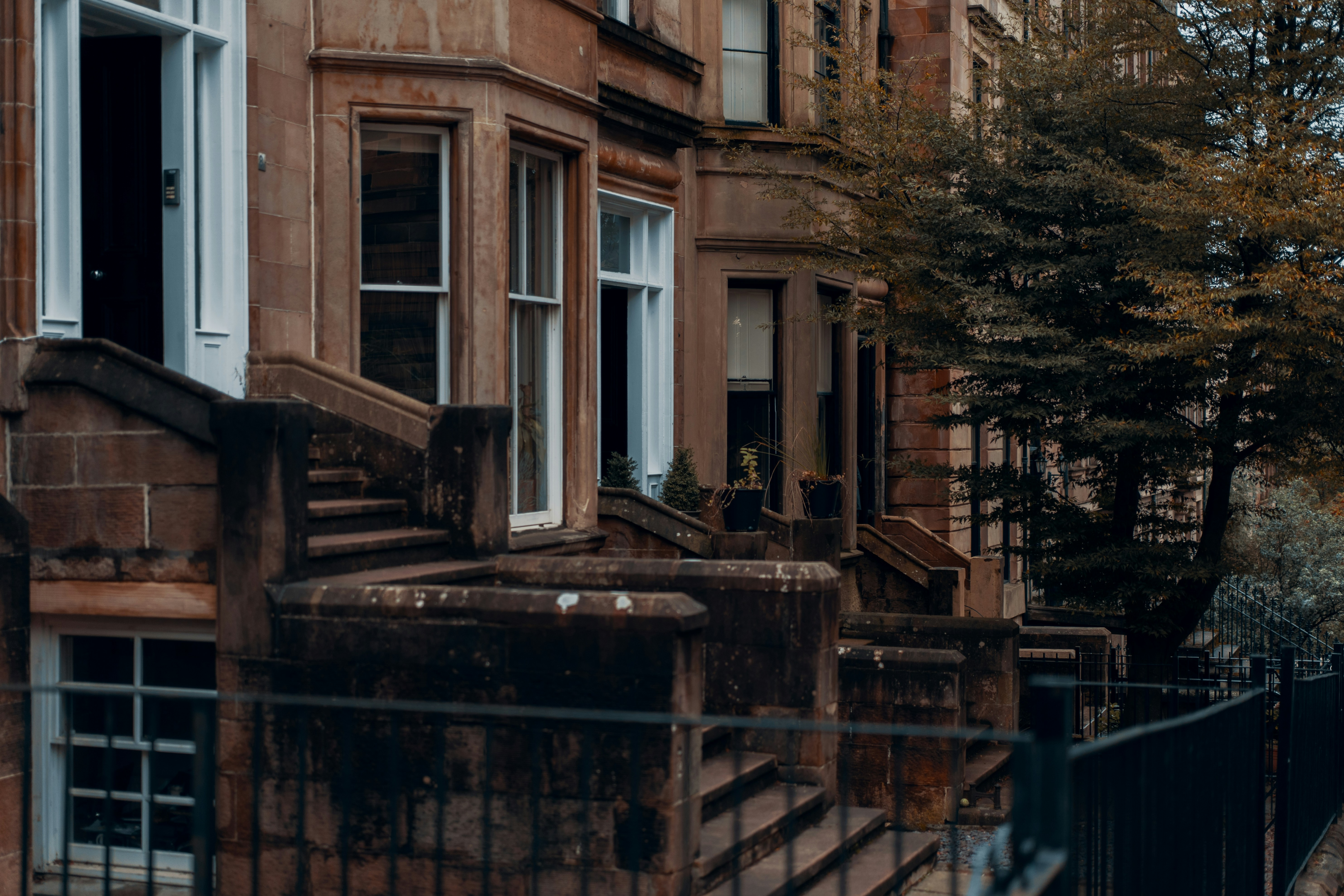 find a flat to rent in glasgow near great western road with Home West Letting Agents 