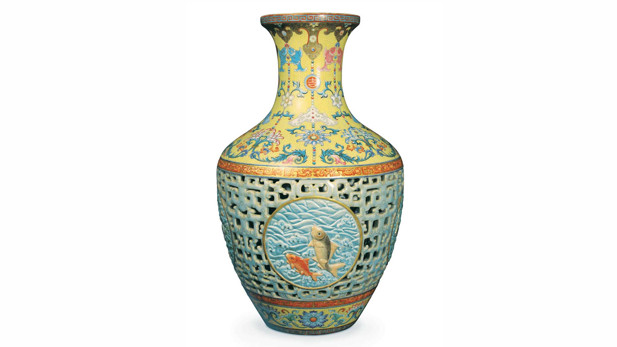 Pinner Qing Dynasty Vase | Photo from justrichest.com | http://prod-upp-image-read.ft.com/091da228-5f44-11e2-8250-00144feab49a