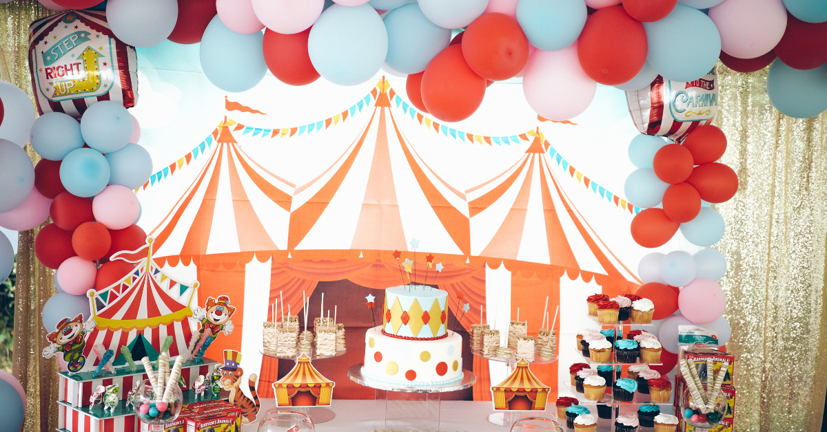 A circus theme baby shower is perfect if you like bright colors!