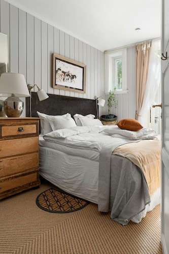 A warm and cozy bedroom that exceeds expectations while providing a quintessential Connecticut experience