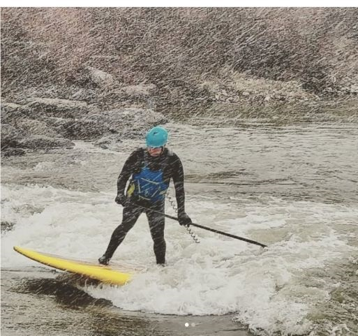 proper paddle board clothing is is important in cold weather to retain body heat, neoprene booties or wear wetsuit boots and a winter jacket as air temperature drops