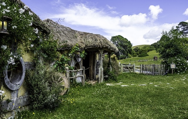 new zealand, hobbit, hobbiton, tourism, travel, nz, nature, summer, destination, holiday, location, matamata, green travel, green summer