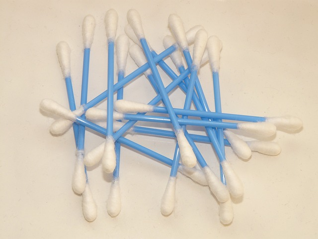 An image of a stack of cotton swap sticks.