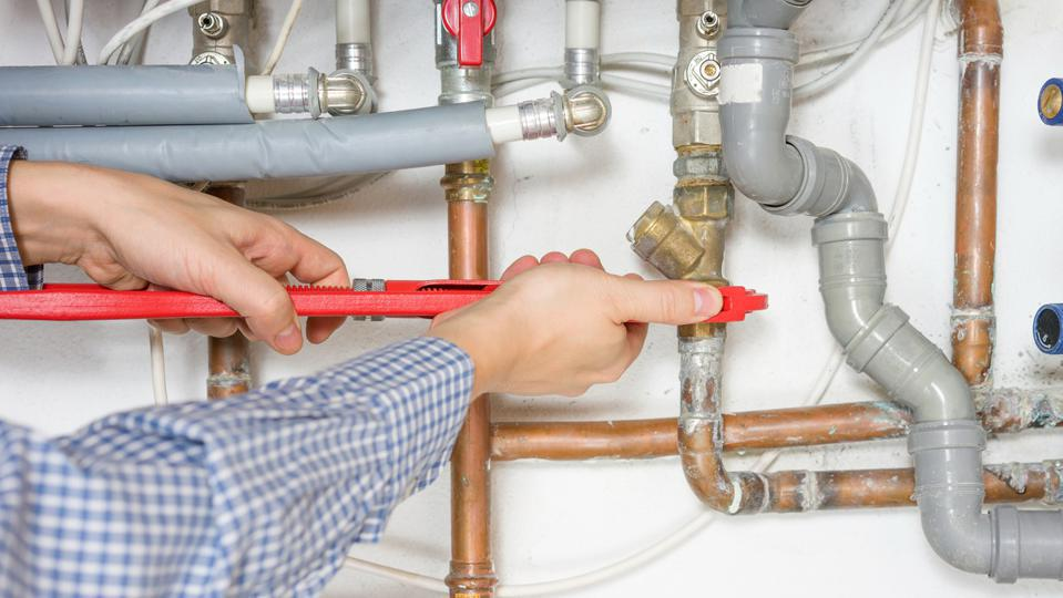 qualities of a professional plumber